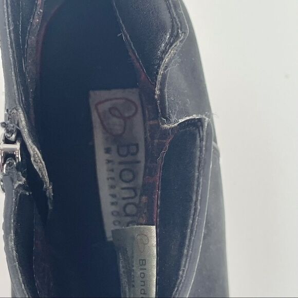 Blondo Norma Nubuck Booties - Picture 4 of 7